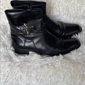 Robert Wayne Black Leather Boots with Silver Accent